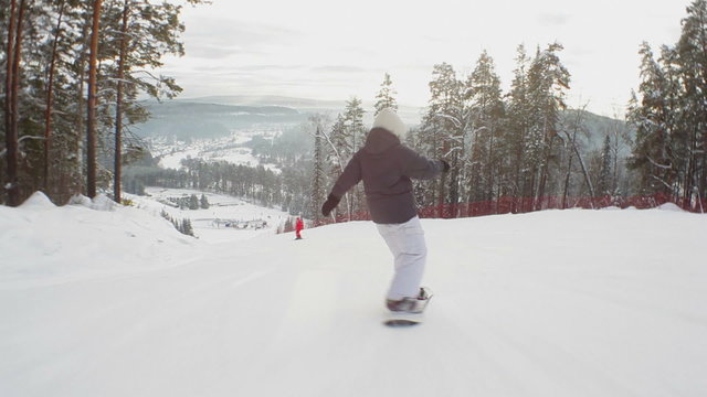 Follow Shot: Snowboarder