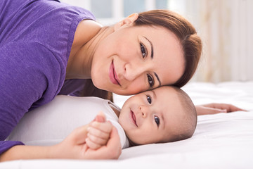 Mother with baby © didesign