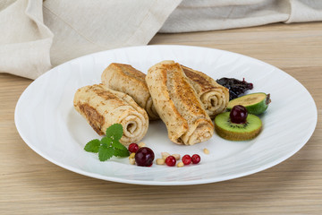 Pancakes with berries