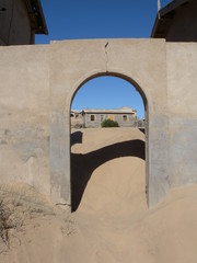 Sandverwehungen in Kolmanskop