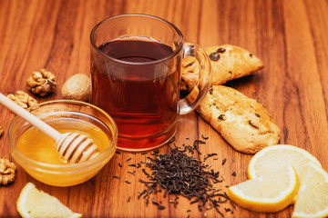 black tea with lemon and honey