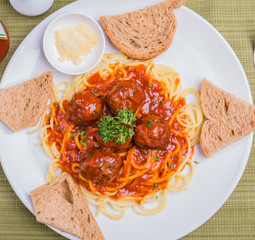 Spaghetti meatballs