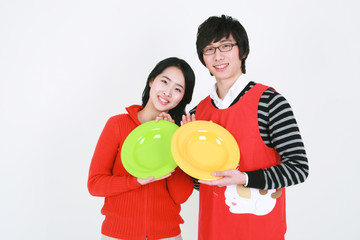 스튜디오 안에서 젊은 커플