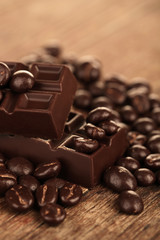 Coffee beans with chocolate glaze and dark chocolate