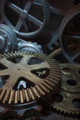 Obraz premium Machine Cogs in Large Motor Close-Up