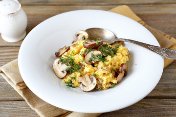 Polenta with champignons