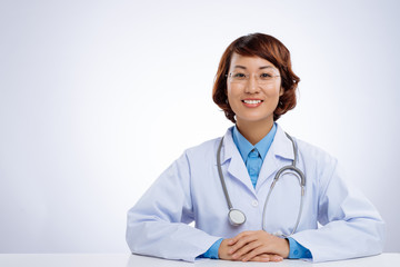 Fototapeta premium Asian female doctor