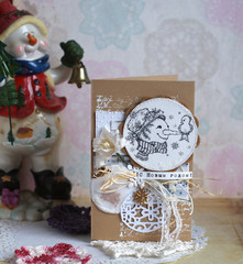 новогодняя открытка со снеговиком