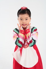 한복 입은 한국인 가족