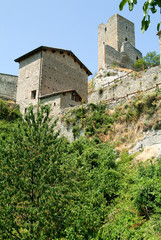Fototapeta na wymiar Ruins of castle Carpineti on Emilia Romagna