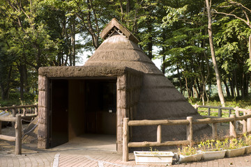 竪穴式住居