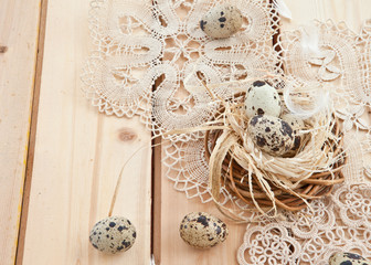 Osternest mit Wachteleiern