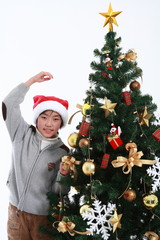 산타복장을 입은 아이들과 선물