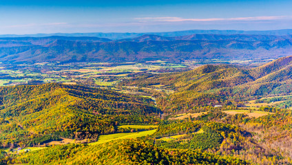 Autumn view of the Shenandoah Valley, from Skyline Drive in Shen