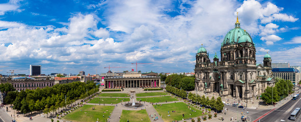 Naklejka premium View of Berlin Cathedral