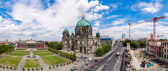 View of Berlin Cathedral © Sergii Figurnyi