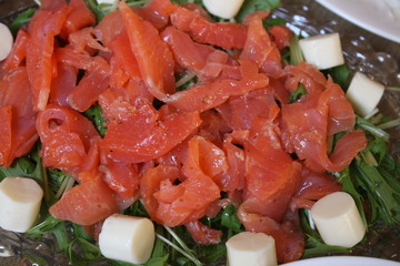 サーモンのドレッシング和え