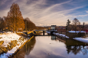 Fototapeta na wymiar Codorus Creek in downtown York, Pennsylvania.