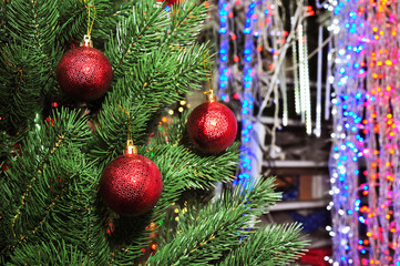 Obraz na płótnie Canvas Photo of Christmas tree in a toy store