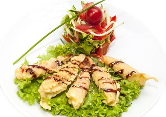 Deep fried shrimp and vegetable salad