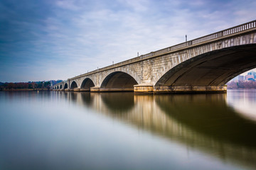 Fototapeta na wymiar Long exposure of the Arlington Memorial Bridge, in Washington, D
