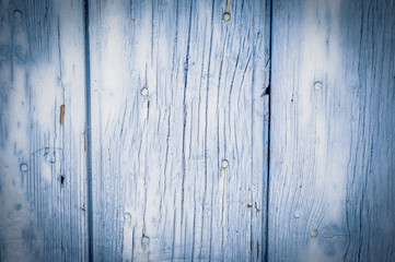 Porte en bois avec peinture écaillée bleue