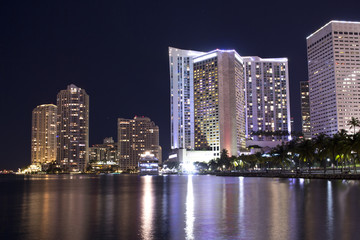 Naklejka na ściany i meble Miami Bayside Marina at night