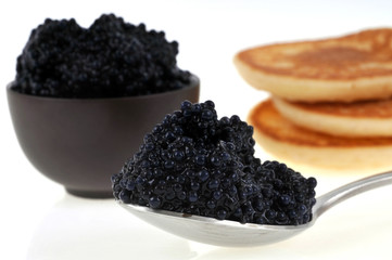 Cuillère de caviar et blinis