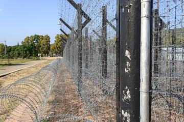 Straight prison fence