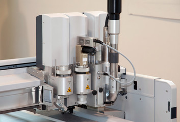 Flatbed cutter/router (cutting plotter)