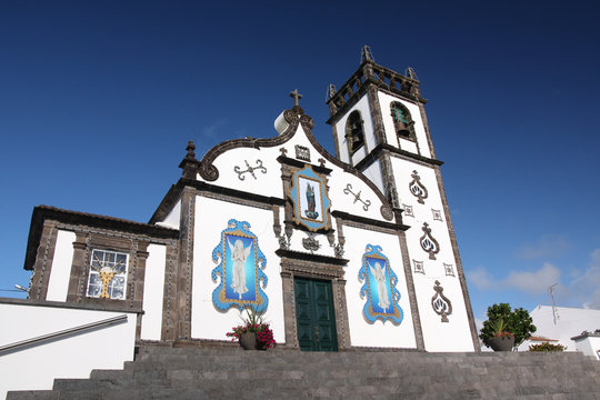 A&ccedil;ores - Sao Miguel - Eglise &agrave; la vierge de Ponta da Achada