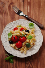 Salad with cold pasta and vegetables