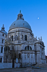Fototapeta na wymiar Santa Maria della Salute church before sunrise in Venice