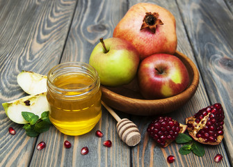 honey  apple and pomegranate