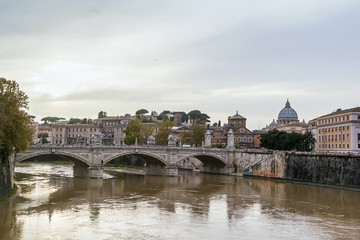 Ponte Vittorio Emanuele II, Rome