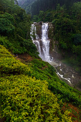 Fototapeta na wymiar waterfall Ramboda
