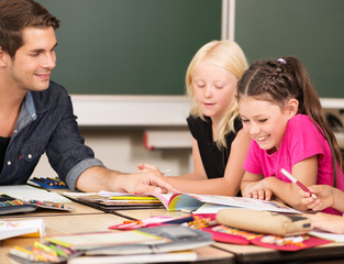 Kinder in der Grundschule