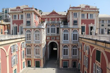 Fototapeta na wymiar Palazzo Reale Genova