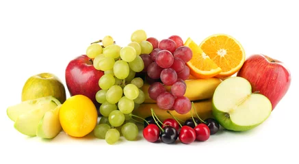 Crédence de cuisine en verre imprimé Fruits Ripe fruits isolated on white background