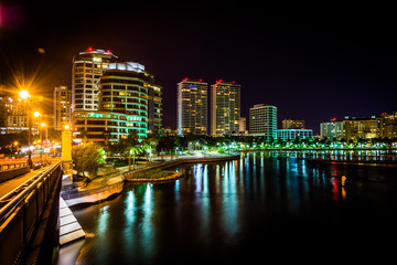 Fototapeta na wymiar The West Palm Beach skyline seen from the Royal Palm Bridge at n