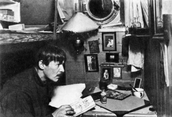 Cabin of Sedov's expedition ship "Svyatoy Foka" © Juulijs