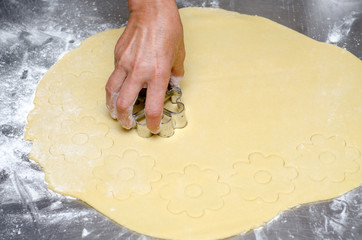 forma e impasto per biscotti canestrelli