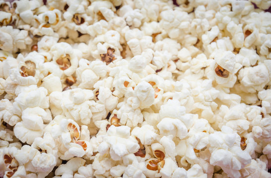 Detail of popcorn in a bowl with a fresh tasty look