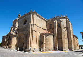 Fototapeta na wymiar Church of Ciudad Rodrigo, Spain