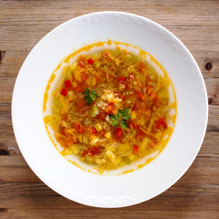 Russische Krautsuppe Schtschi