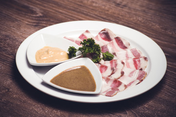 slised salo porc fat bacon