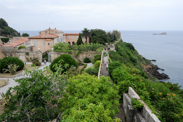 Fototapeta na wymiar Garden of Palazzina Dei Mulini, Napoleon residence in Portoferra