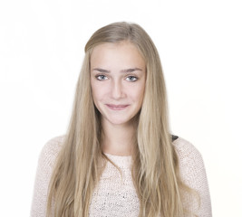 maedchen mit langen glatten haaren