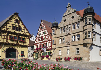 Marktplatz mit Deutschordenskomturei, Wolframs-Eschenbach