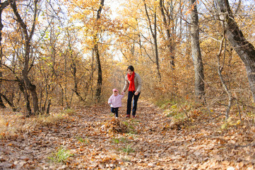 Fototapeta premium Running Mother and Child